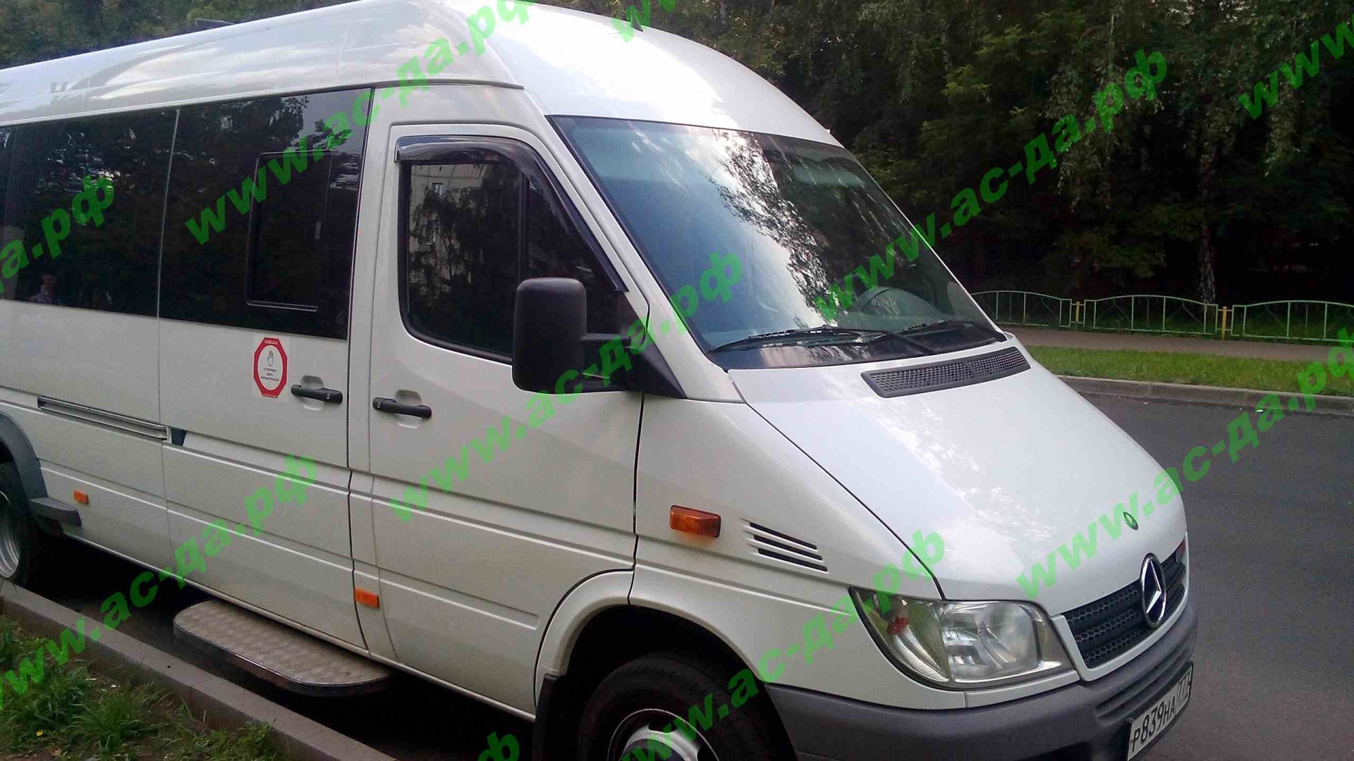 Дефлекторы на двери Mercedes Sprinter Classic 2013-2020 Eurostandart  широкие w909